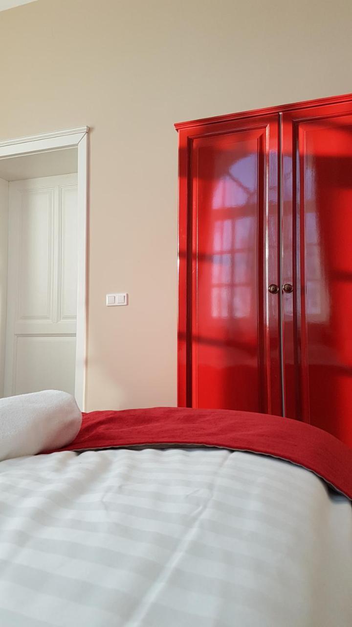 Tarnoca Kuria Bed & Breakfast Soponya Exterior foto